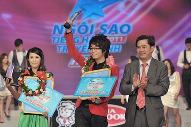 Tiếng hát truyền hình TPHCM “cấm tiệt” hát tiếng Anh