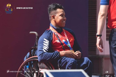 Vận động viên bơi lội Việt Nam giành 6 HCV ở Para Games 2023