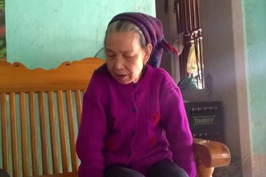 Cán bộ xã “ăn” tiền của người tàn tật, người chết