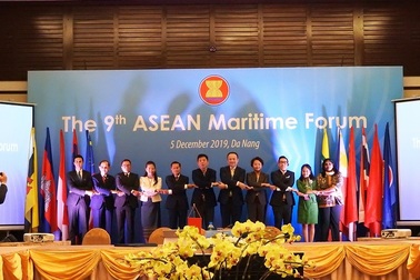 Quốc tế lo ngại những hành động vi phạm luật Biển trên Biển Đông