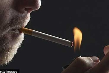 Hút thuốc lá làm giảm khả năng ghi nhớ hàng ngày