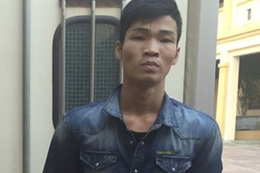 Nam thanh niên rủ người yêu thuê xe cẩu, đi hành nghề trộm sắt