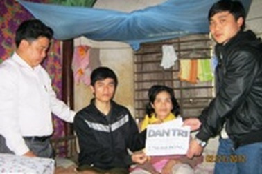 Sinh viên Ðức Anh được hỗ trợ tiền học hàng tháng