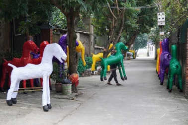 Chuyện lạ nghề "làm đồ giả, ăn tiền thật" dịp Tết ông Công