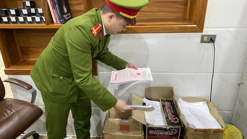 Lập nhiều công ty ma mua bán hóa đơn GTGT với hơn 100 tỷ đồng - 1 Lập nhiều công ty ma mua bán hóa đơn GTGT với hơn 100 tỷ đồng - 1