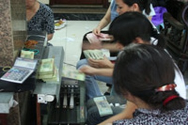 Nới biên độ tỷ giá VND/USD lên 5%