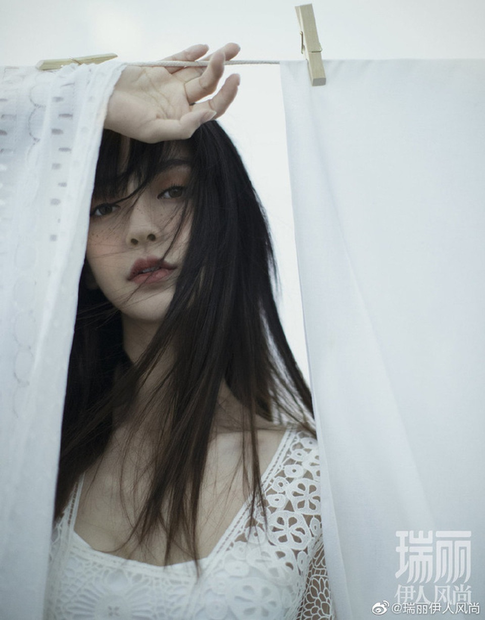 Angelababy đưa con đi chơi, thiếu vắng ông xã Huỳnh Hiểu Minh - 5 Angelababy đưa con đi chơi, thiếu vắng ông xã Huỳnh Hiểu Minh - 5