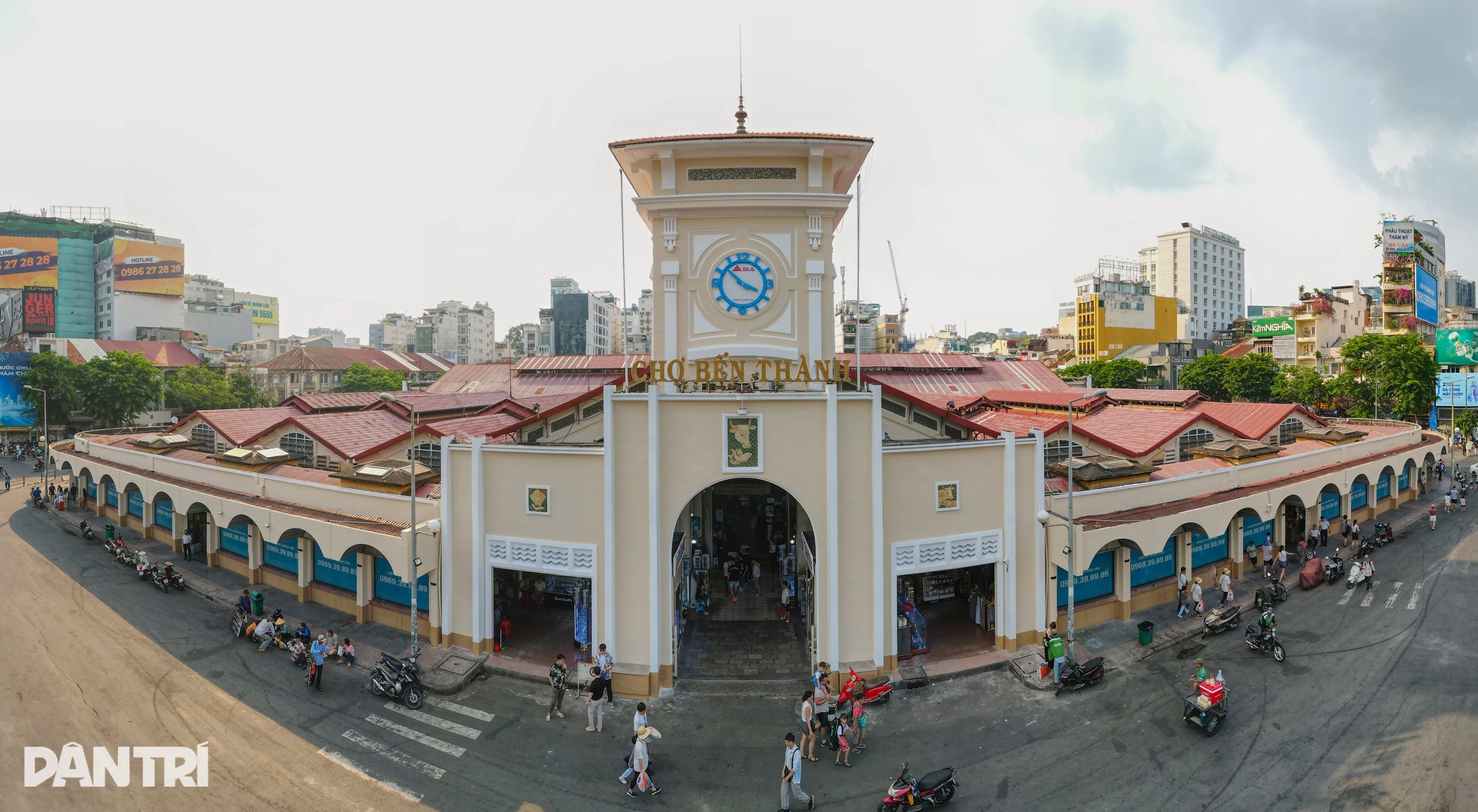 Chợ Bến Thành thay áo mới, trở thành điểm check-in thu hút khách ở TPHCM - 3 Chợ Bến Thành thay áo mới, trở thành điểm check-in thu hút khách ở TPHCM - 3