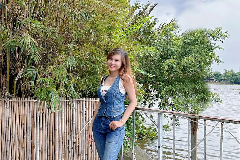 Chuyện tình chị em của shipper điển trai và cô gái TPHCM nghiện mua sắm - 1 Chuyện tình chị em của shipper điển trai và cô gái TPHCM nghiện mua sắm - 1