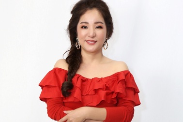 Thúy Nga nhớ về thời cát-sê chỉ đủ ăn một bát phở, suýt về quê bán ốc