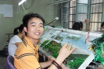 Lính phòng không trở thành "bậc thầy" nghề thêu ở Trung Quốc