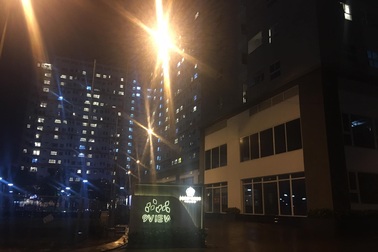 Điều tra nguyên nhân cô gái trẻ rơi từ lầu cao chung cư xuống đất tử vong