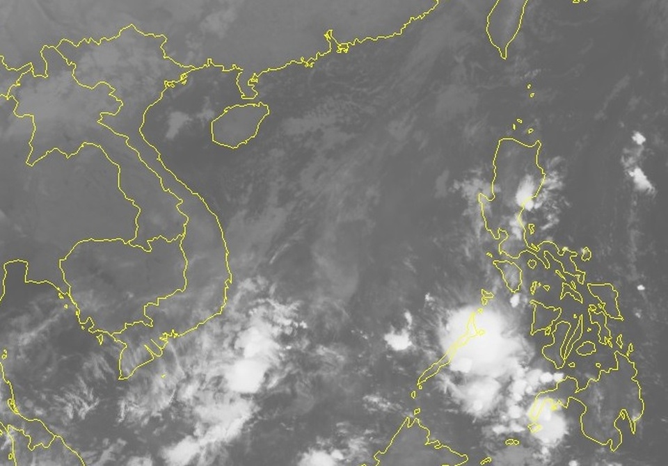 Xuất hiện vùng áp thấp tại Biển Đông - 1 Xuất hiện vùng áp thấp tại Biển Đông - 1