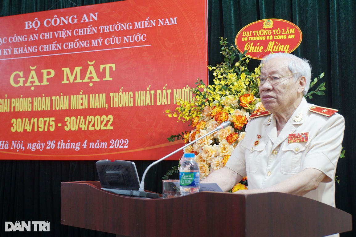 Hơn 11.000 cán bộ công an xẻ dọc Trường Sơn chi viện cho miền Nam - 1 Hơn 11.000 cán bộ công an xẻ dọc Trường Sơn chi viện cho miền Nam - 1