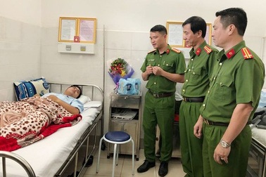 Chuyện chưa kể về 12 giờ phá vụ án sát hại 5 “hiệp sĩ”