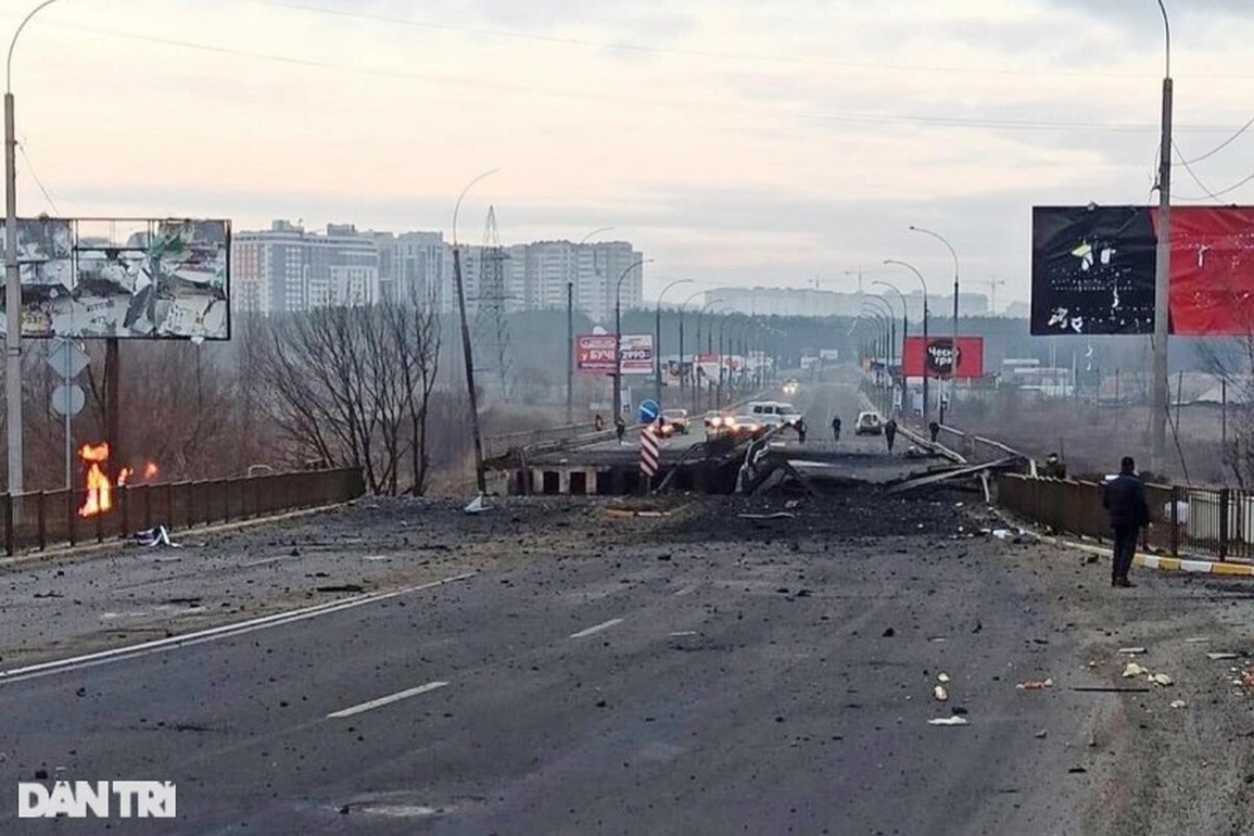 Ba ngày tháo chạy khỏi Ukraine dưới tiếng bom đạn của gia đình người Việt - 2 Ba ngày tháo chạy khỏi Ukraine dưới tiếng bom đạn của gia đình người Việt - 2
