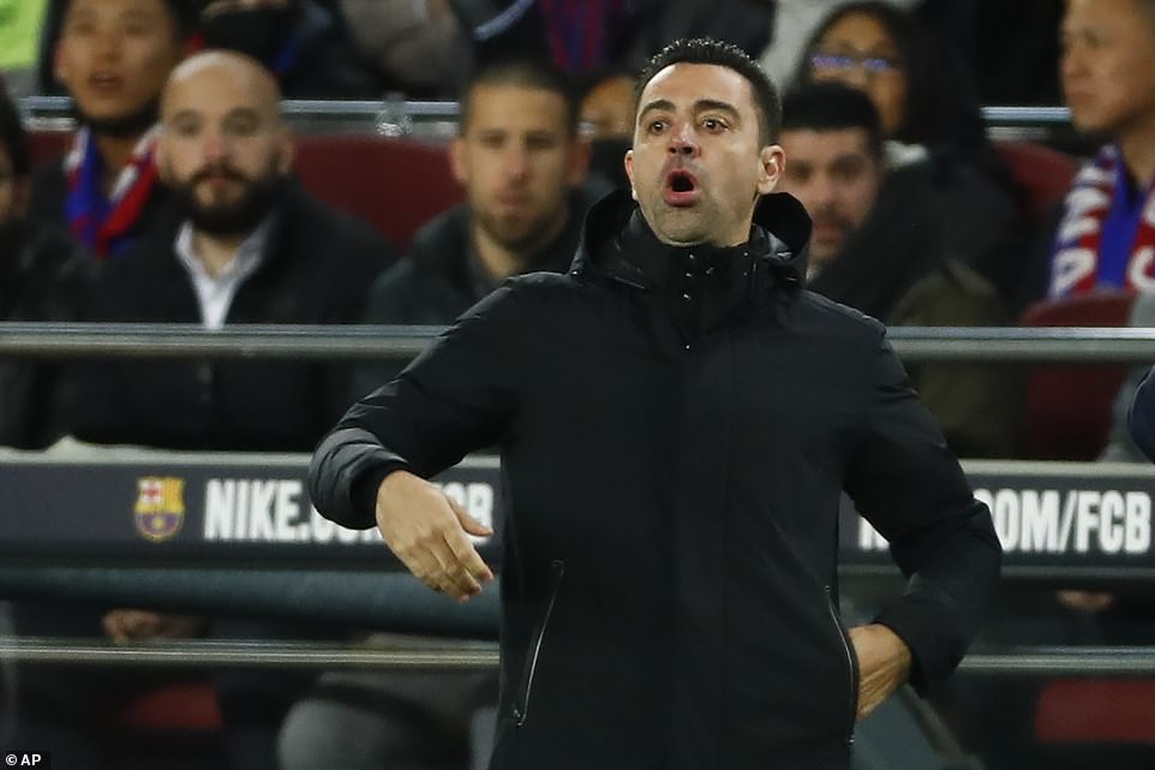 Pedri lập siêu phẩm, Barcelona hạ Sevilla và vươn lên thứ hai tại La Liga - 6 Pedri lập siêu phẩm, Barcelona hạ Sevilla và vươn lên thứ hai tại La Liga - 6