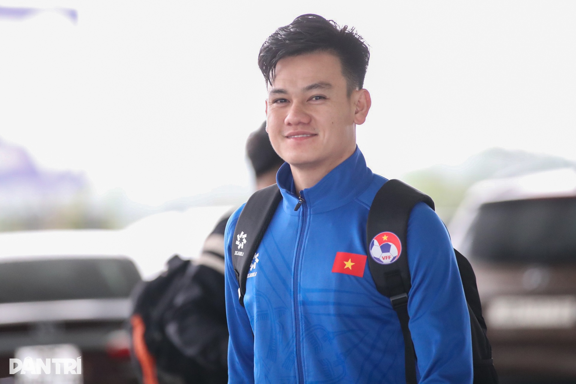Đội tuyển Việt Nam lên đường sang Indonesia, quyết giành 3 điểm - 6 Đội tuyển Việt Nam lên đường sang Indonesia, quyết giành 3 điểm - 6