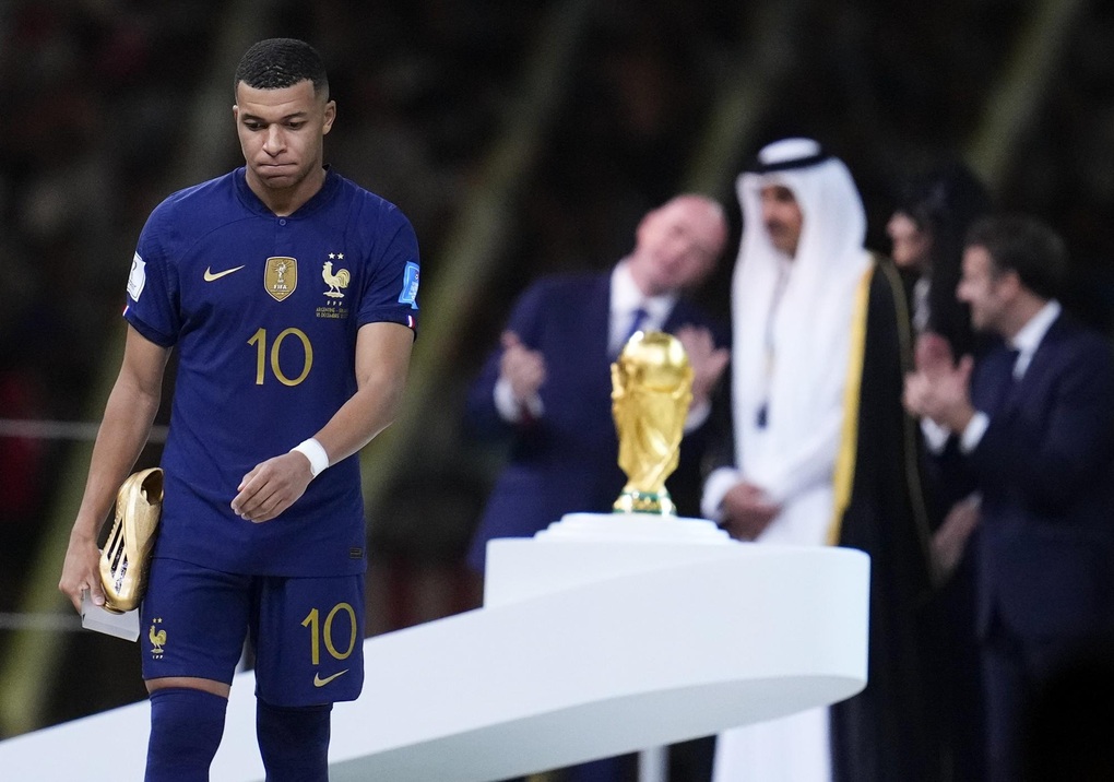 Những hình ảnh ấn tượng ở trận chung kết hay nhất lịch sử World Cup - 22 Những hình ảnh ấn tượng ở trận chung kết hay nhất lịch sử World Cup - 22