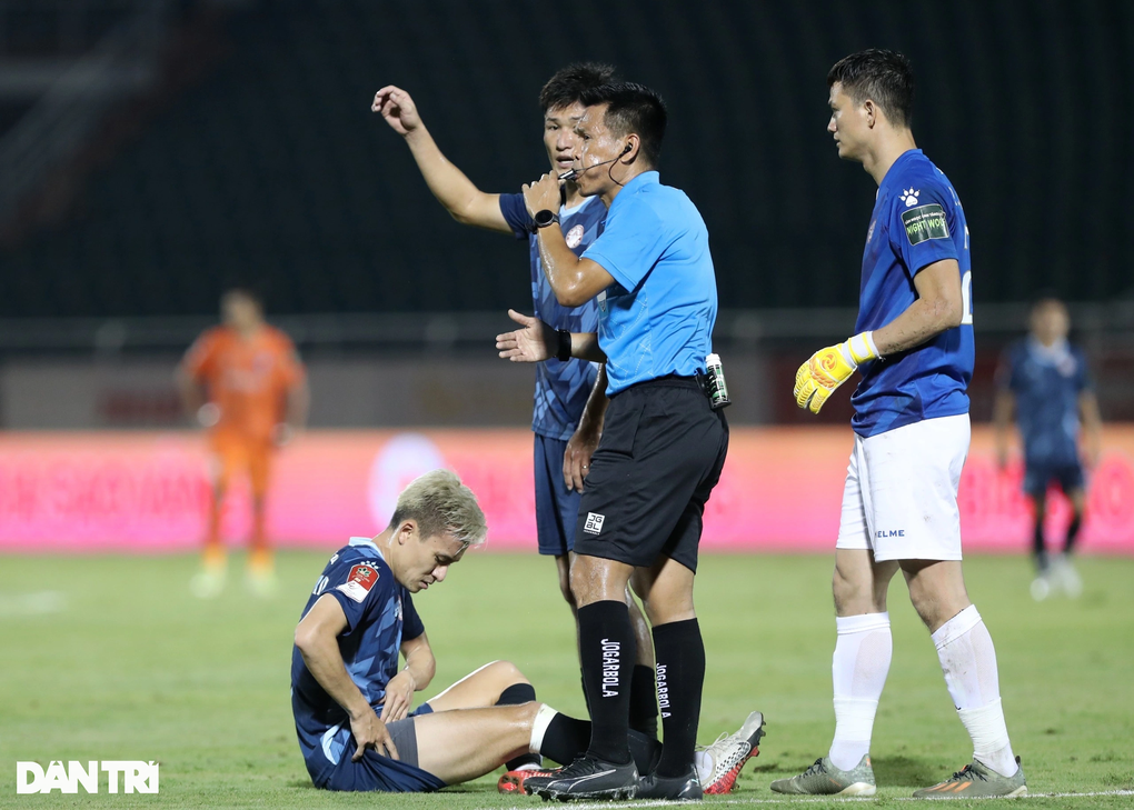 Trọng tài Malaysia tham gia điều hành vòng 11 V-League - 2 Trọng tài Malaysia tham gia điều hành vòng 11 V-League - 2