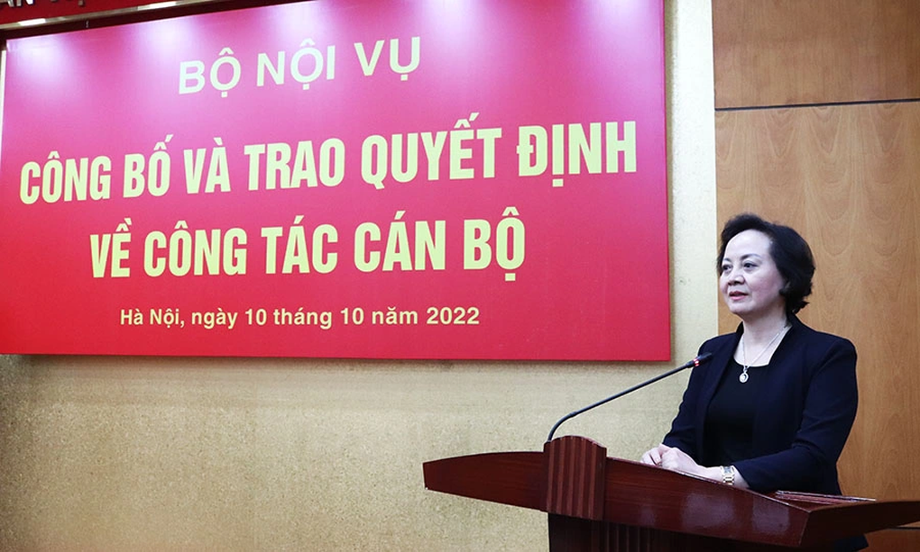 Bộ Nội vụ công bố bổ nhiệm hàng loạt cán bộ - 2 Bộ Nội vụ công bố bổ nhiệm hàng loạt cán bộ - 2