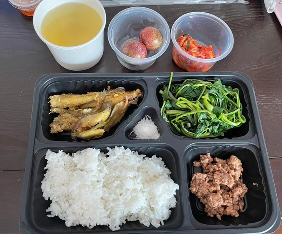 Thu 1,2 triệu đồng/người cách ly, khách sạn Hà Nội bị tố chặt chém - 3 Thu 1,2 triệu đồng/người cách ly, khách sạn Hà Nội bị tố chặt chém - 3