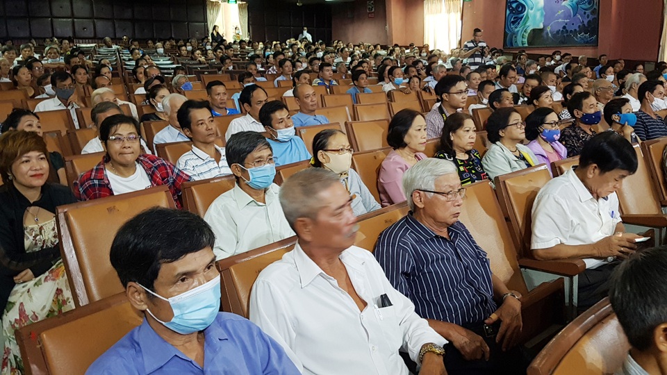 Chủ tịch Thừa Thiên Huế đối thoại với 700 bà con Eo Bầu - Kinh thành Huế - 2 Chủ tịch Thừa Thiên Huế đối thoại với 700 bà con Eo Bầu - Kinh thành Huế - 2