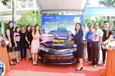 Bảo Việt Nhân thọ tri ân khách hàng bằng xe oto Toyota