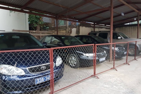 Hà Nội: Lãnh đạo sở ngành đi taxi, nộp lại gần 50 xe công