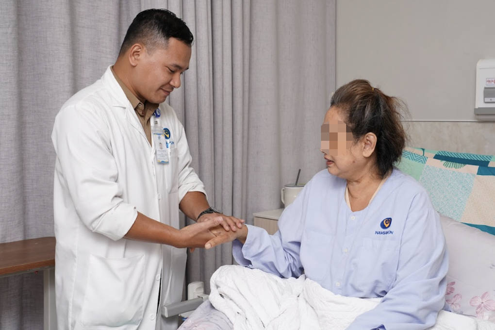 Người phụ nữ bị 70 con ong vò vẽ đốt nguy kịch khi tập thể dục gần nhà - 3 Người phụ nữ bị 70 con ong vò vẽ đốt nguy kịch khi tập thể dục gần nhà - 3