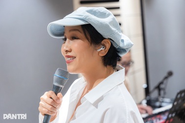 Mỹ Linh tập luyện để chuẩn bị cho live concert “Nhớ về Hà Nội”