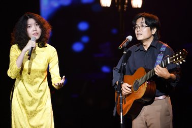 Sức hút kỳ lạ của Hoàng Trang, Lê Tâm trong "Giấc mơ Trịnh"