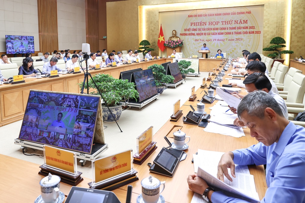 Đột phá về cải cách hành chính: Đến trung tâm y tế đổi giấy phép lái xe - 1 Đột phá về cải cách hành chính: Đến trung tâm y tế đổi giấy phép lái xe - 1