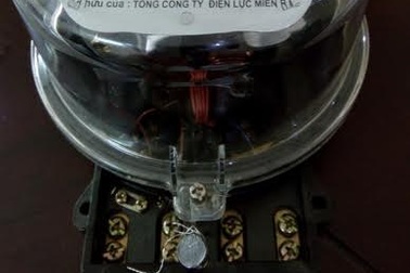 Phát hiện dân ăn cắp hàng nghìn số điện