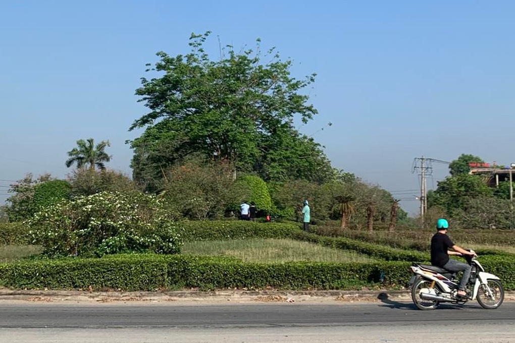 Thi thể người đàn ông cháy đen trong khu công nghiệp ở Long An - 1 Thi thể người đàn ông cháy đen trong khu công nghiệp ở Long An - 1