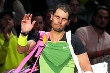 Bị loại ở Paris Masters, Nadal thể hiện quyết tâm ở ATP Finals