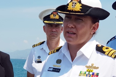 "Nữ tướng" dẫn chiến hạm Hải quân Úc thăm Cam Ranh