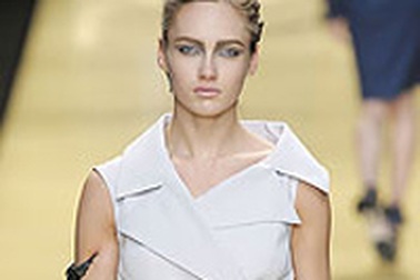 BST xuân hè 2009 của Karl Lagerfeld