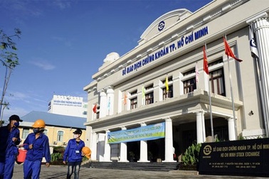 Chứng khoán Việt Nam “biến động mạnh nhất thế giới”