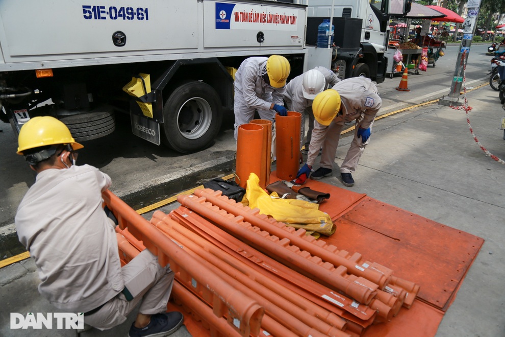 Điện lực TPHCM kêu gọi khách hàng giao dịch trực tuyến khi giãn cách - 2 Điện lực TPHCM kêu gọi khách hàng giao dịch trực tuyến khi giãn cách - 2