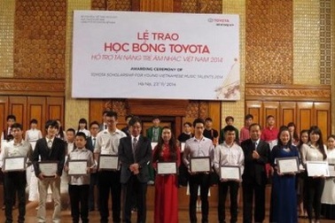 85 học sinh, sinh viên xuất sắc ngành âm nhạc nhận học bổng Toyota