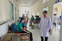 Vụ gần 200 công nhân nhập viện sau bữa cơm: Liên đoàn Lao động tỉnh nói gì?