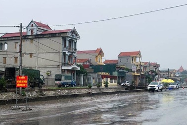 Nam Định lập 4 chốt kiểm soát, Hà Nam tạm dừng tiếp công dân
