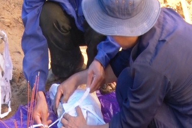 Mở rộng phạm vi tìm kiếm tại khu vực phát hiện nhiều hài cốt