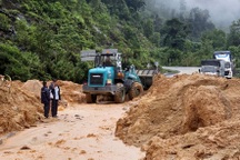 Mưa lớn, sạt lở ở Khánh Hòa làm 7 người tử vong, nhiều nơi ngập sâu