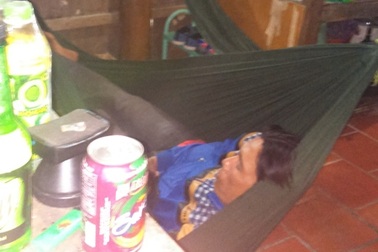 Phó công an xã bị “tố” nhậu say rồi làm khó dân   