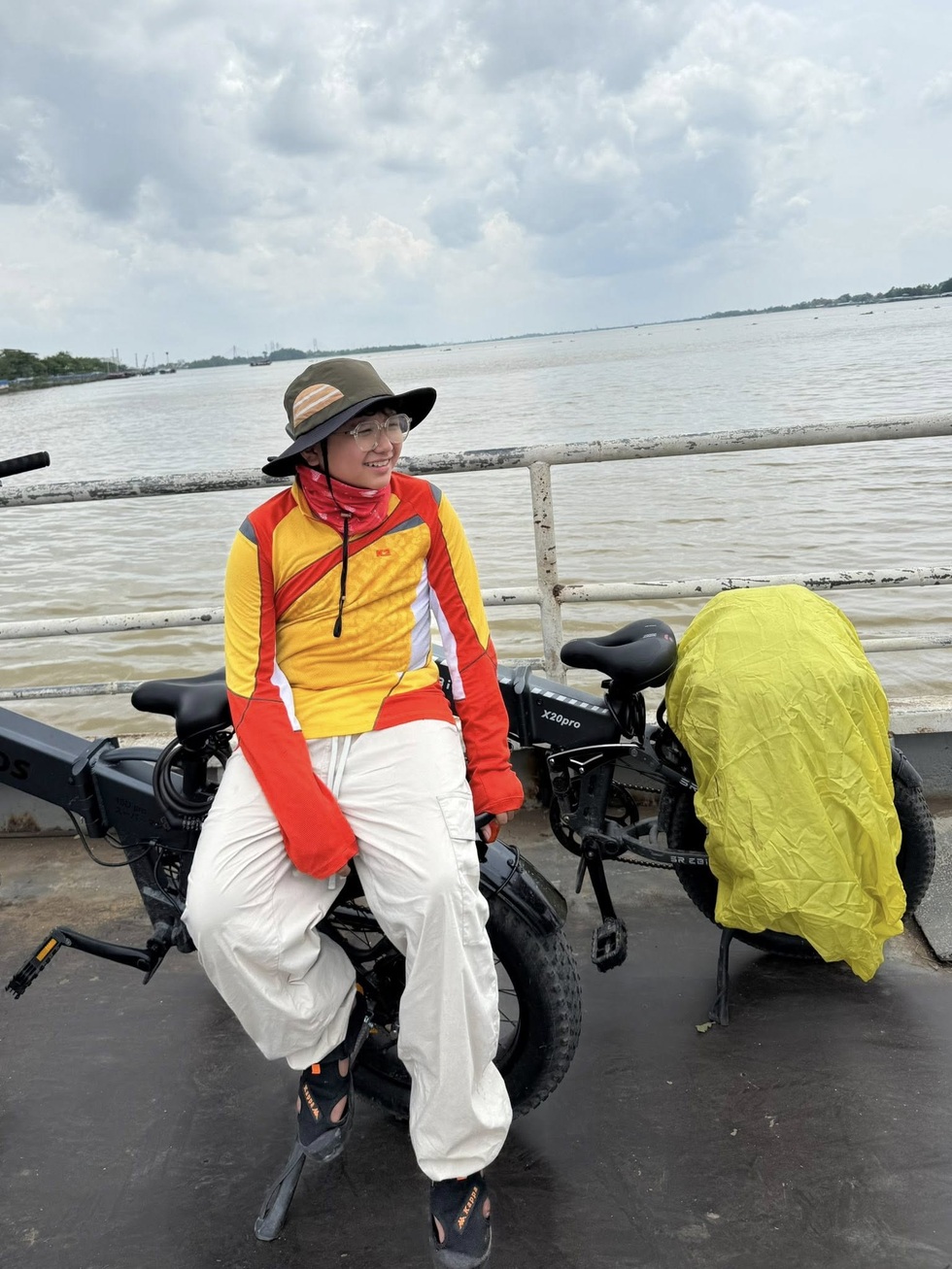 Hè không điện thoại, học thêm, cậu bé Hà Nội đạp xe 1.700km du lịch 19 tỉnh - 6 Hè không điện thoại, học thêm, cậu bé Hà Nội đạp xe 1.700km du lịch 19 tỉnh - 6