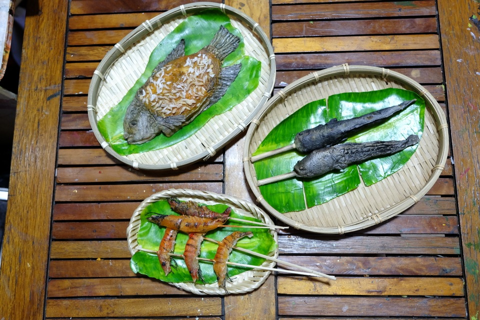 Chàng trai thổi hồn đặc sản miền Tây vào đất sét Việt - 8 Chàng trai thổi hồn đặc sản miền Tây vào đất sét Việt - 8