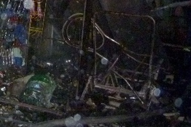 Quán giải khát bị thiêu rụi trong đêm 