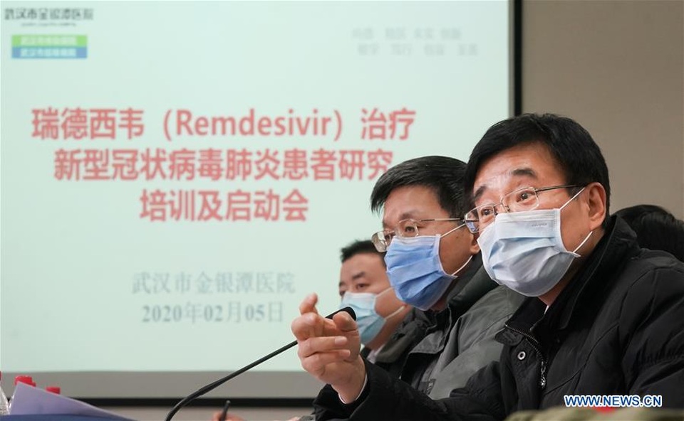 Trung Quốc thử nghiệm thuốc kháng virus của Mỹ điều trị bệnh nhân viêm phổi - 1 Trung Quốc thử nghiệm thuốc kháng virus của Mỹ điều trị bệnh nhân viêm phổi - 1